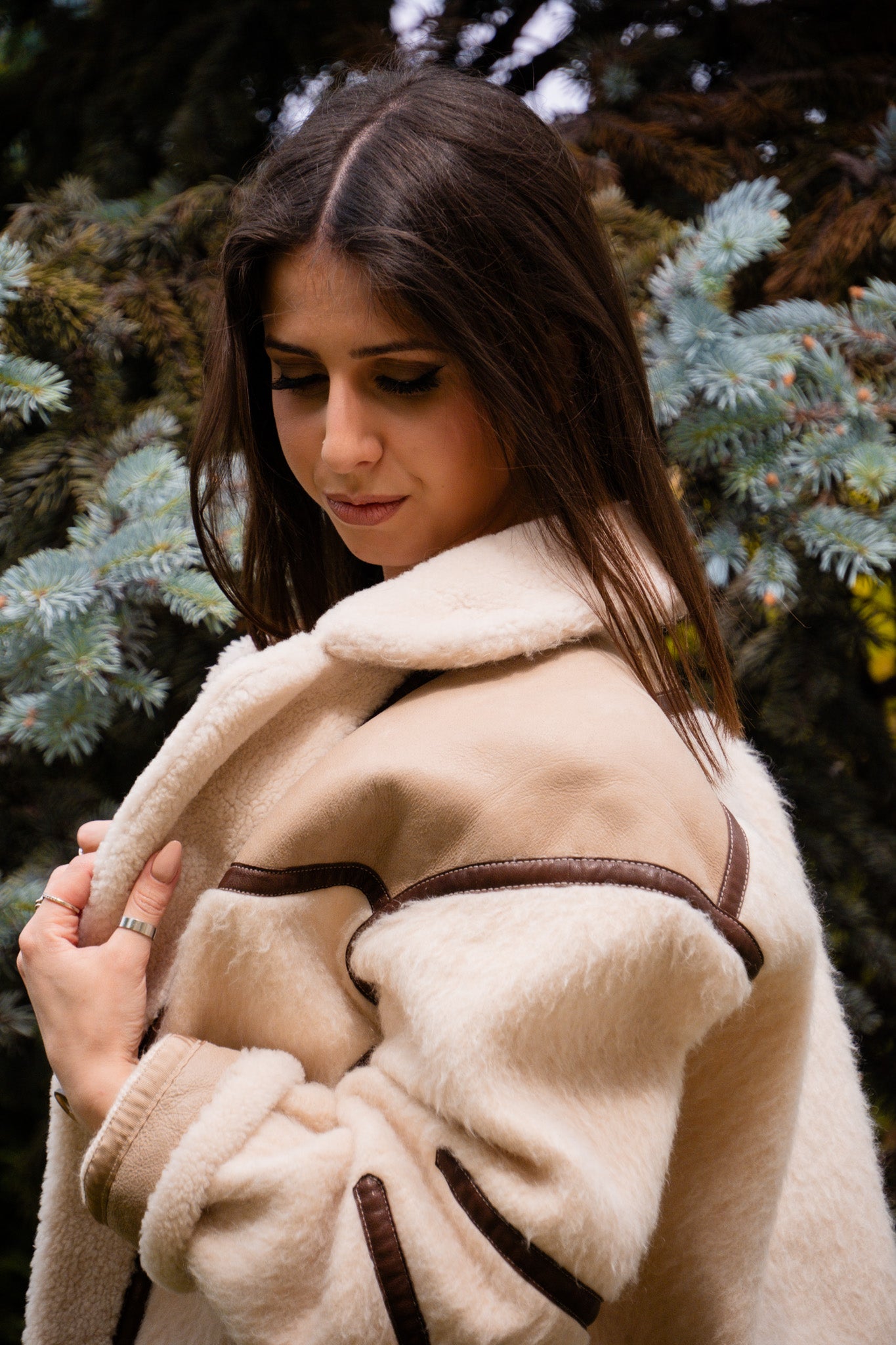 Giacchino Corto Reversibile in Lana Vergine e Alpaca con Pelle e Montone | Oversize