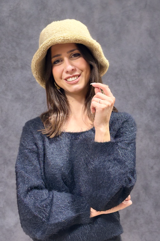 Cappello da pescatore in montone beige